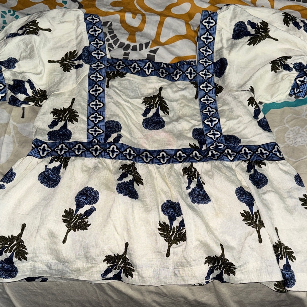 Umgee Floral Embroidered Women's Top